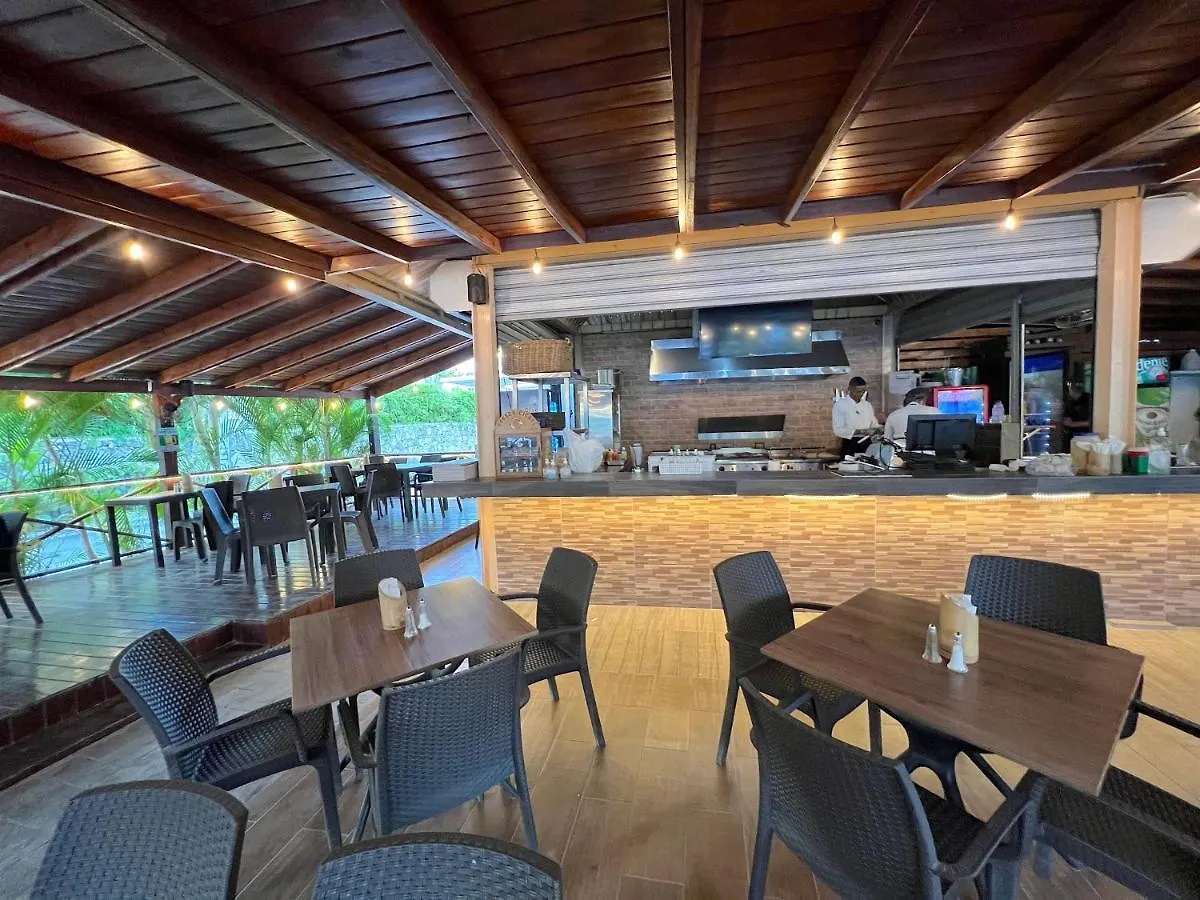 Hotel Sol Caribe Suites - Playa Los Corales - Beach Club, Wifi, Swimming Pool Punta Cana