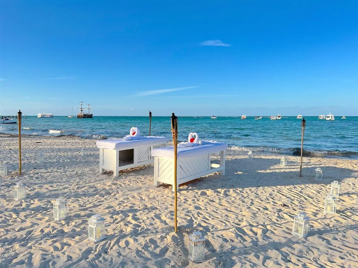 Sol Caribe Suites - Playa Los Corales - Beach Club, Wifi, Swimming Pool Punta Cana